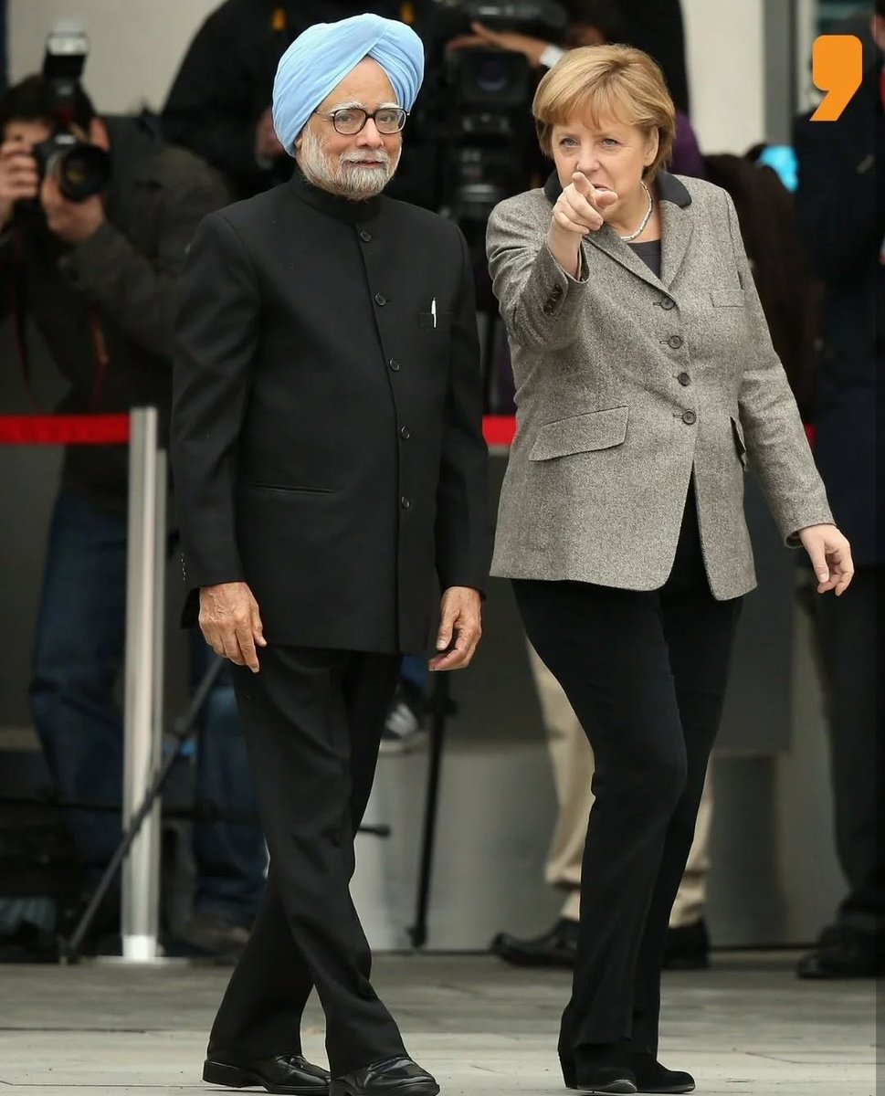 Gabbar0099's tweet image. Name one minister in Modi government who is more educated than Dr Manmohan Singh 🔥