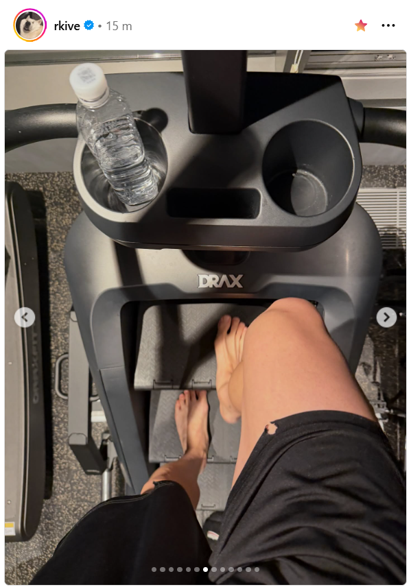 AncaSimply's tweet image. Also, thank you for this. 💜🥰💜
Once I saw „for free” on my timeline, I knew it was you. 🤭💜