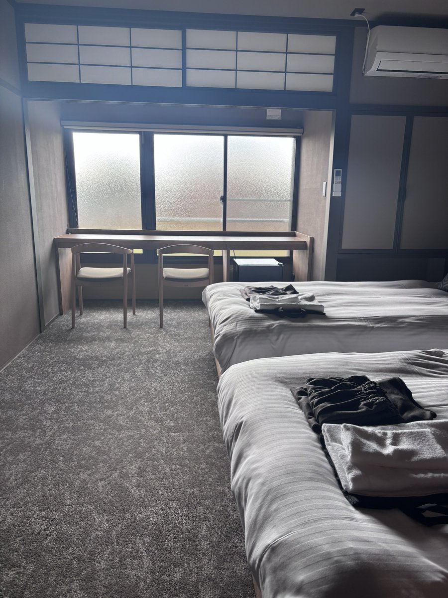 薬石浴として有名な嵐の湯がある山形・東根温泉にサウナ特化型の無人旅館がオープン。サウナは山形県の数々の名高い施設を手掛けているORKS様によるもの。なんとスチームサウナがあります。水深1.1mの水風呂は県内でも珍しい体験◎客室、館内も満足度が非常に高く早くも泊まりたい施設の誕生です。