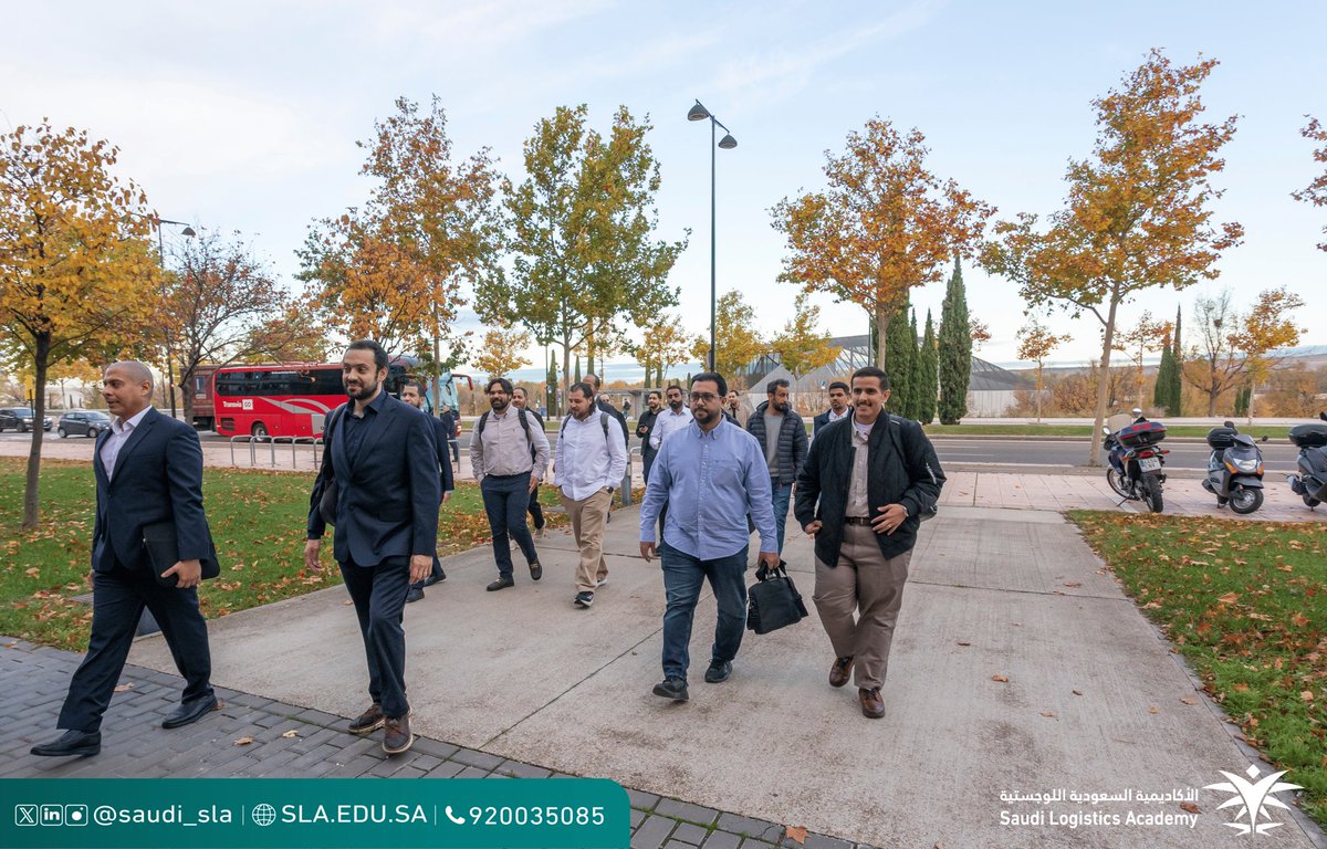 saudi_sla's tweet photo. من مملكة إسبانيا.. 🇪🇸
تستكمل الدفعة التاسعة رحلتها عبر البرنامج التنفيذي لتطوير القيادات في القطاع اللوجستي، في مرحلة تدريبية تهدف إلى اكتساب خبرات عالمية وتطوير مهارات قيادية تعزز جاهزيتهم لقيادة مستقبل القطاع بالمملكة.

#الأكاديمية_السعودية_اللوجستية https://t.co/Pdsh0wmv49