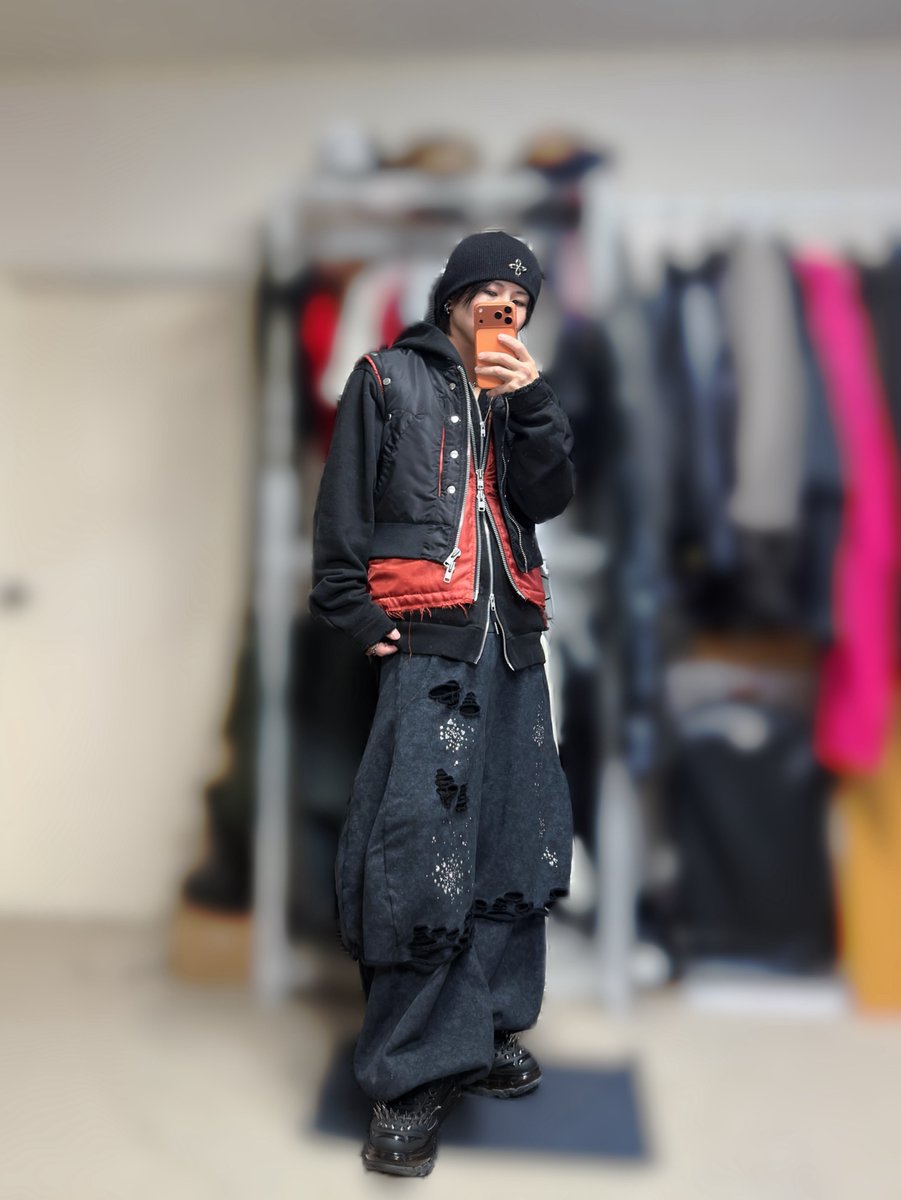 rrsbrt01's tweet photo. こんなかっこいいコーデ他にあるかね?
ビーニー→#SURGERY
MA-1→#GRANCY
パンツ→#neith. https://t.co/eDprpnSqL1