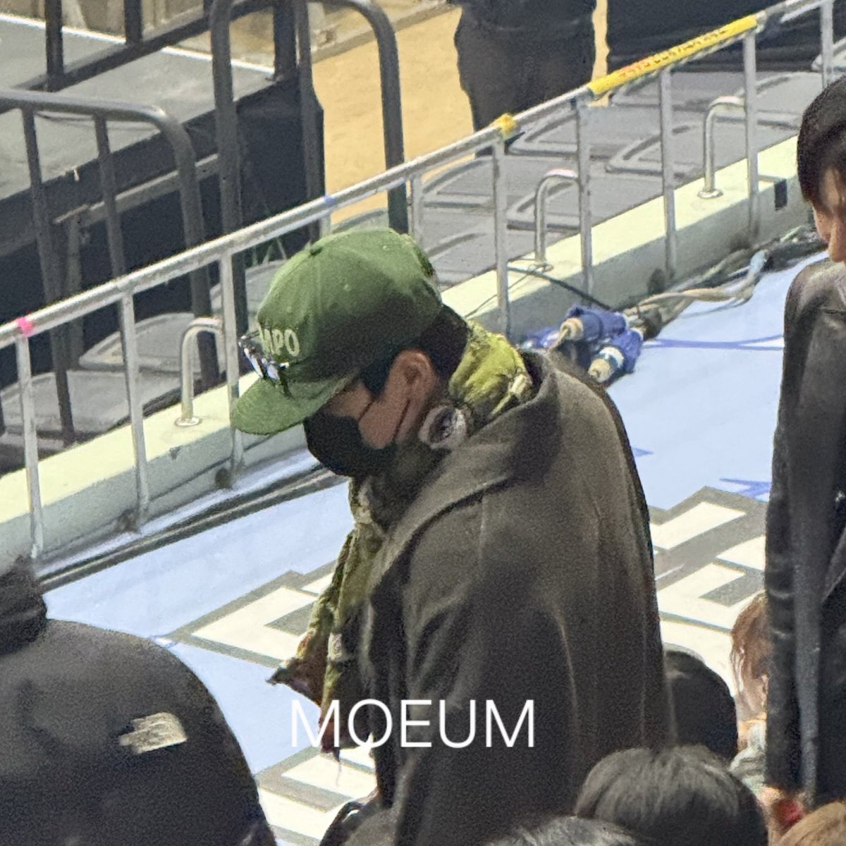 jeononutime's tweet photo. wonwoo have green campo cap and mingyu seems have the black and brown cap 👀 https://t.co/XnjrGiqhSA