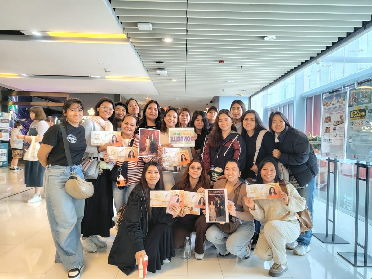 DBTeamHongKong's tweet photo. Nakasabay na din sa Da Facs craze ang mga taga Hong Kong!😍 @StarCinema @bellemariano02

#BelleMariano 
#MeetGreetAndBye 
#BubbliesHK https://t.co/IZRIfAJcwS