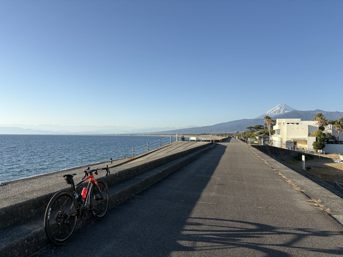 みらくる tweet media