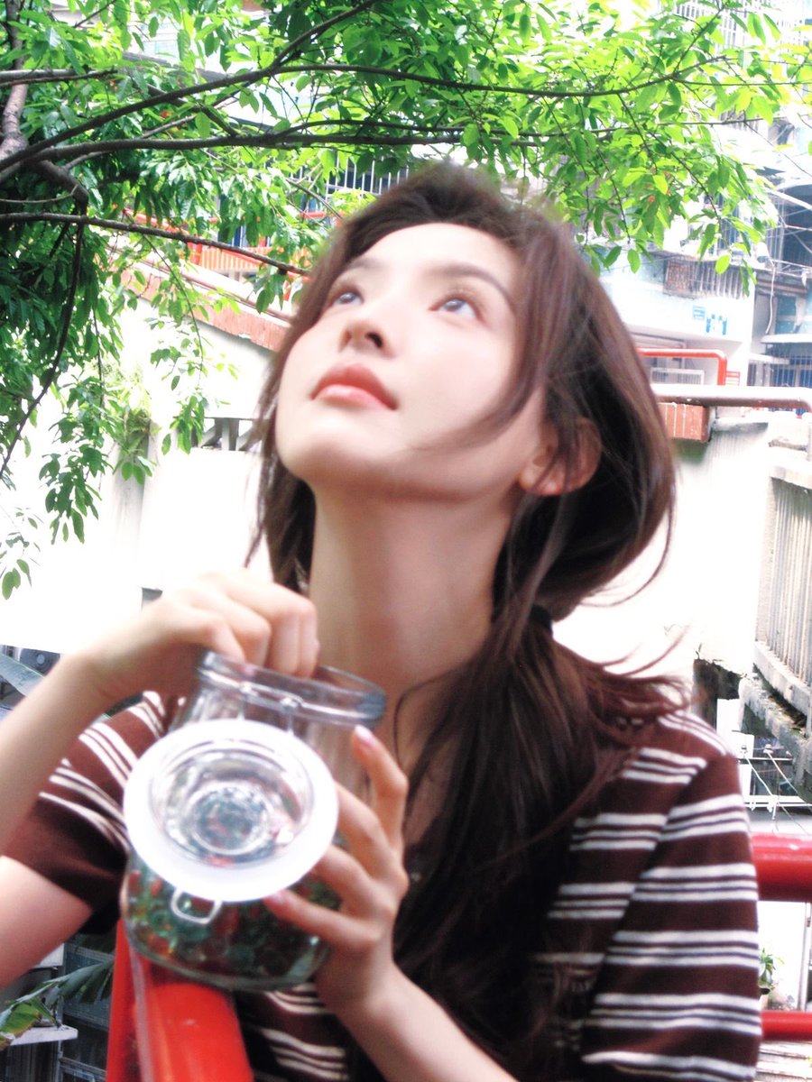 리리 tweet media
