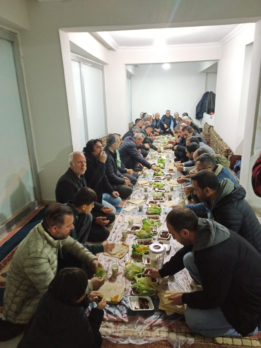 SurkapZikte's tweet photo. Platform Başkanımız ve yönetimimizin teşekkür davetine katılan tüm dostlarımıza teşekkür ederiz.
@12Atalay12 @BinSivilToplum @12BMSD #bigeder @vazenan @SernoDer https://t.co/c5BJX3qOSp