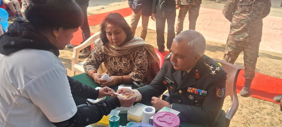 PROdefprayagraj's tweet photo. A Voluntary Blood Donation Camp was organised on #NCCDay by 6 UP Girls Bn NCC Prayagraj & 1 UP Medical Coy NCC, marking 78 years of NCC.
Over 300 cadets & staff participated, with 50 donors including Group Cdr Brig Upendra Singh Kandil, Col Nishant Bariyar, Lt Col Arvind Singh, Maj Santosh Jaiswal & PRO Wg Cdr Debartho Dhar.

Cadets also conducted Nukkad Natak, group songs & speeches to raise awareness among the public.
Supported by AMA & Cantonment General Hospital.
Kudos to Lt Col Rajeshwari Prasad for smooth execution.

#NCC #NCCDay2025 #IndianArmy #BloodDonation #ServiceBeforeSelf #YouthPower #Prayagraj #UttarPradesh @HQ_DG_NCC @PIB_India @ANI @adgpi @CMOfficeUP @DM_PRAYAGRAJ @MoHFW_INDIA @SpokespersonMoD @BloodDonorsIn @WHOSEARO @BloodsevaIndia