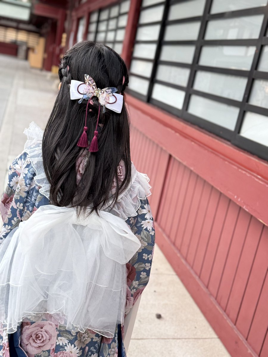 今日は七五三でした。 私の蝶が着物にぴったりでよかった！ 次は二十歳