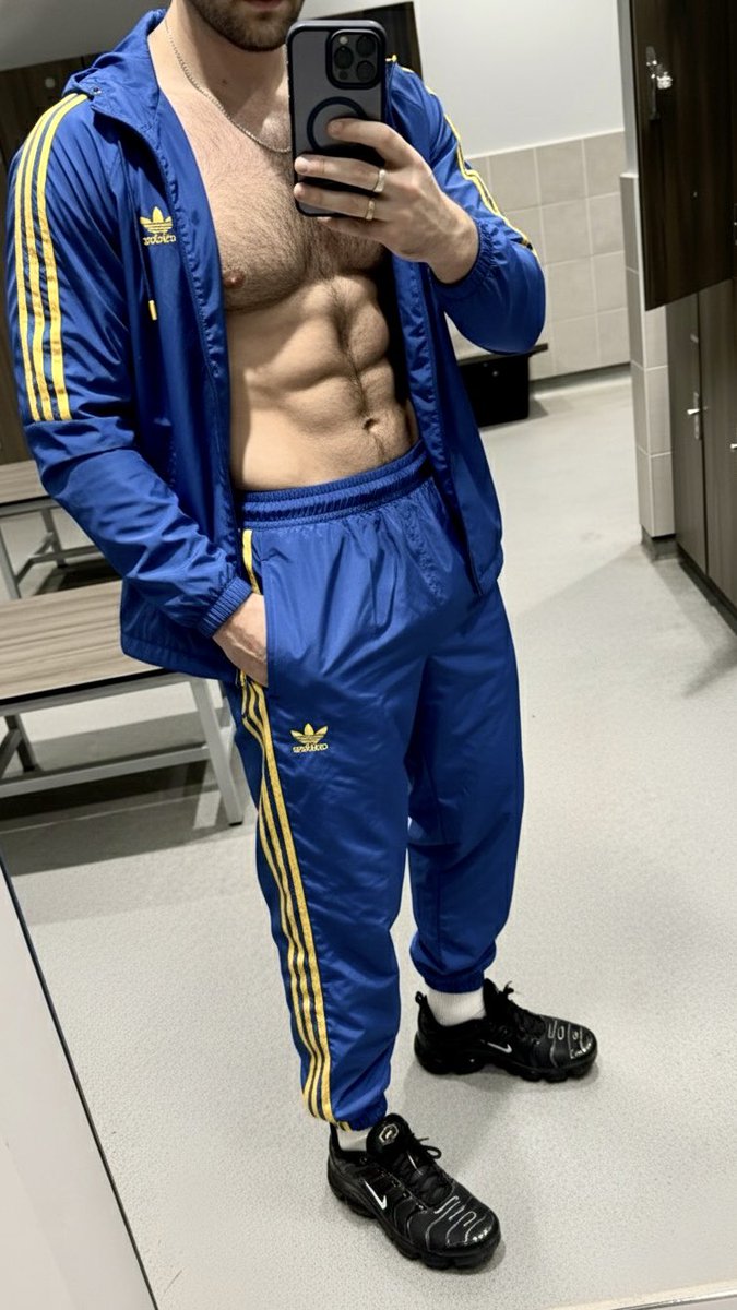 britchavuk tweet media