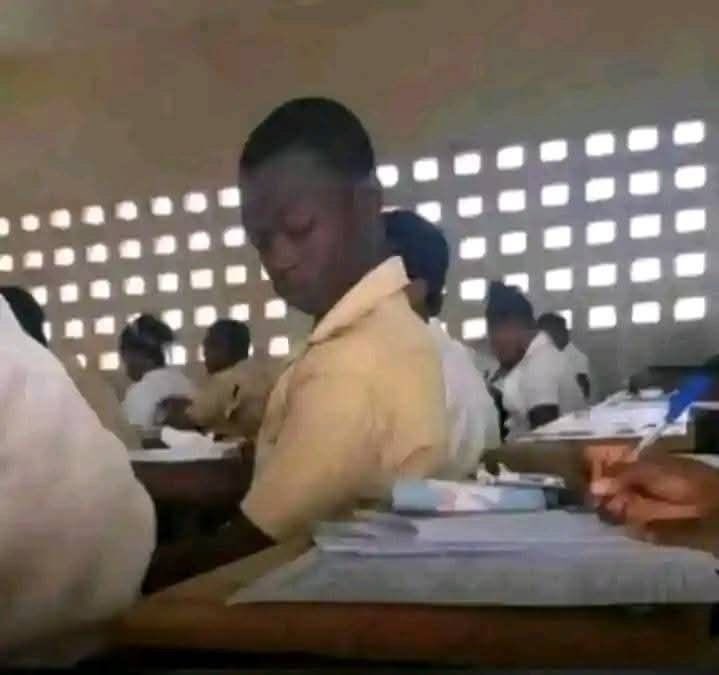 Me in an exam confirming the spelling of entrepreneur 😂