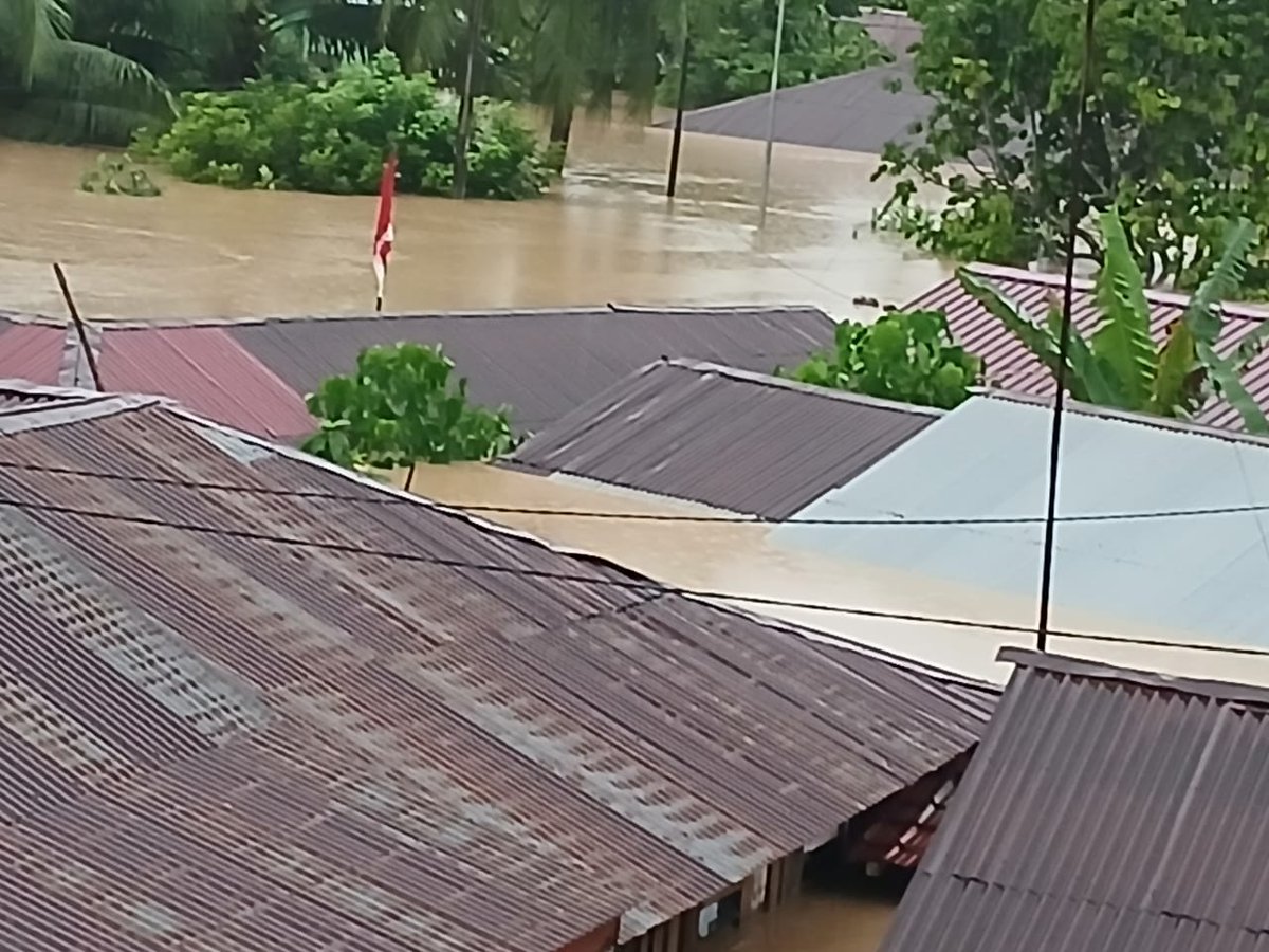 Ahmad Khadafi tweet media