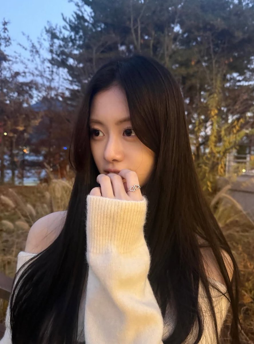 KIMGARAMBASE's tweet image. #GARAM appears breathtaking on post birthday pictures ⁠♡

🔗 instagram.com/p/DRrHNKlEvKh 

Welcome Back Princess 🤍