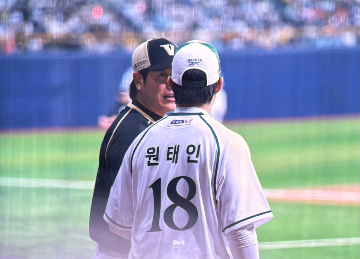 경기중 감독 작당모의