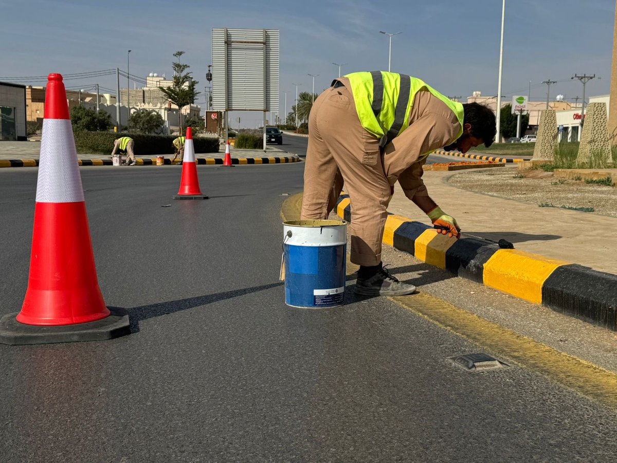📸 | صور 

جهود تُرى … وطرق تتحسن 

#بلدية_الخبراء تعمل لأجلكم
#امانه_منطقة_القصيم