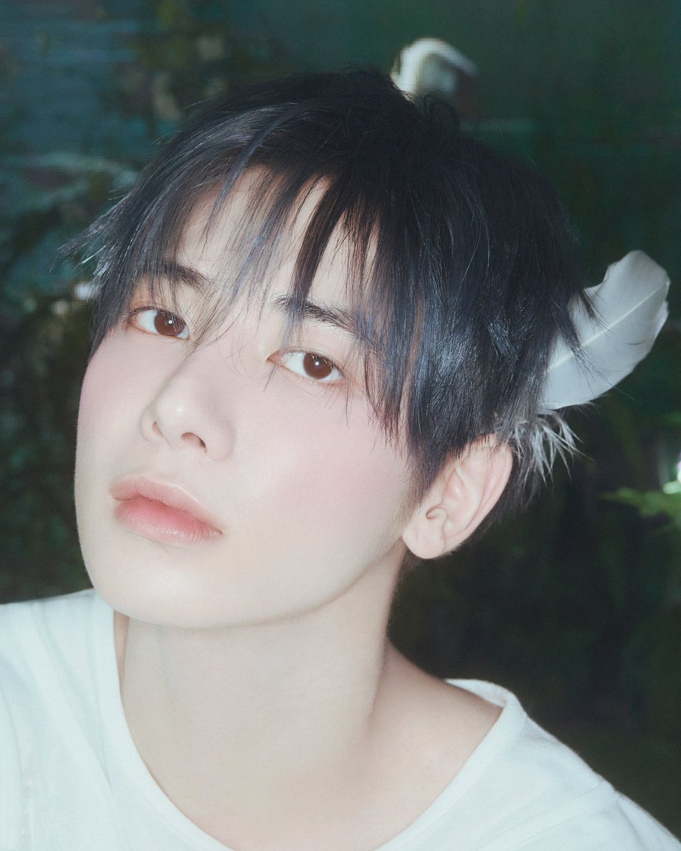 TAEHYUN will cover  L'Arc-en-Ciel「HONEY」at "2025 FNS Kayo Festival Night 2" on December 10.