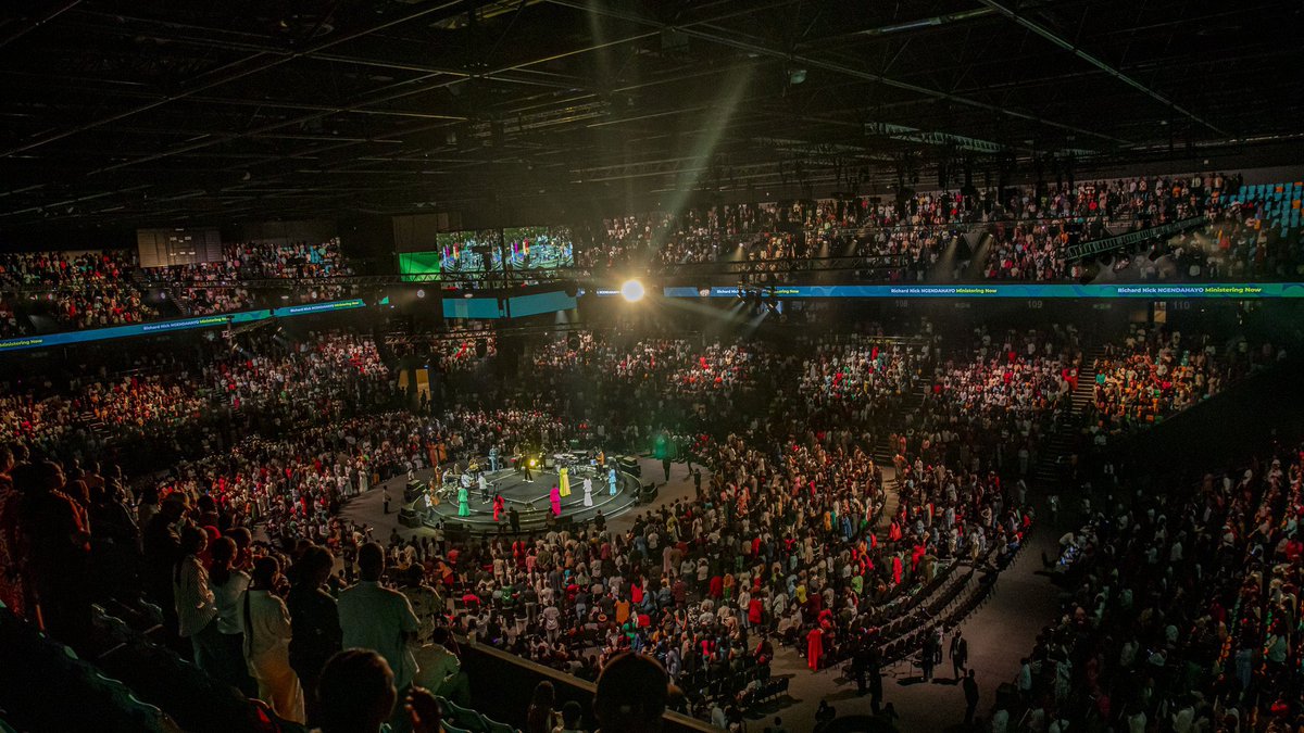 The BK Arena was packed last night as Richard #Ngendahayo took the stage for his highly anticipated concert. 

The event marked his first performance in Rwanda in 17 years, attracting thousands of fans eager to see him return.

<a href="/UKWELITIMES/">UKWELITIMES</a> #richardNgendahayo