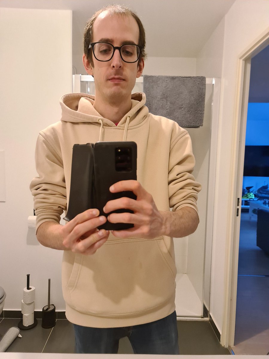 Movember is over
Back to my shaved face