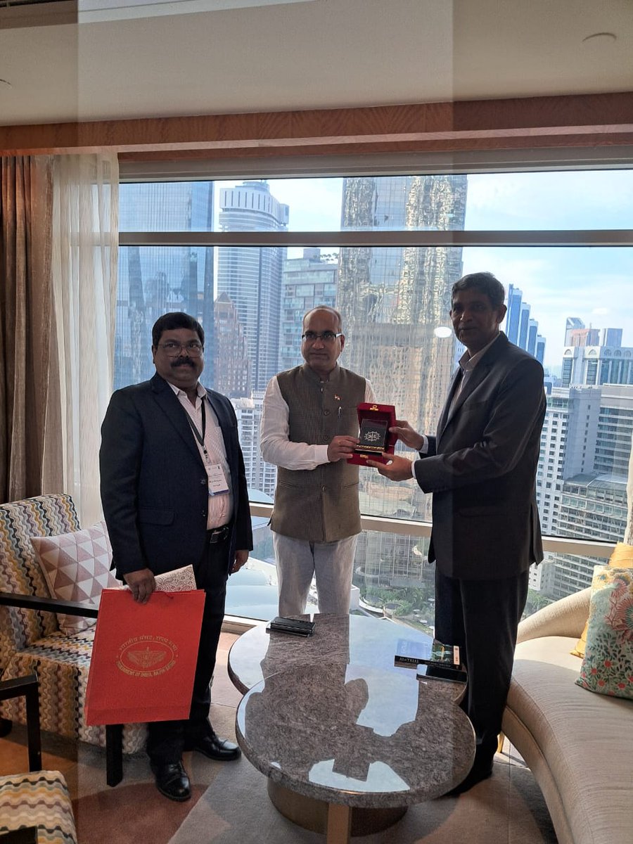 SujeetKOfficial's tweet image. Delighted to meet H.E. Shri @BN_Reddy_8888, India’s High Commissioner to Malaysia, in Kuala Lumpur. Our discussion on India–Malaysia relations, regional priorities, and emerging areas of collaboration reaffirmed the depth of this important partnership. Look forward to working…