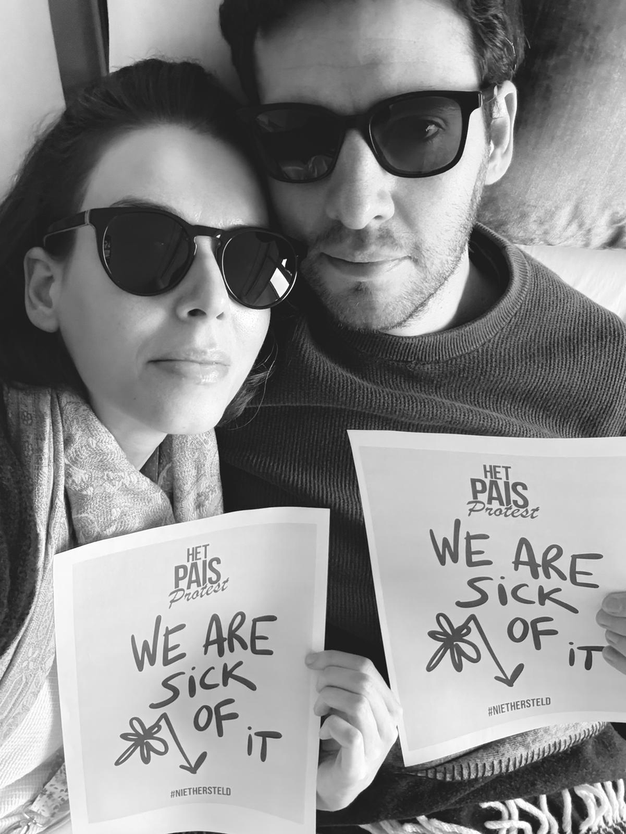 EMEC_advocacy's tweet photo. We support today's PAIS protest in the Netherlands. 

Patients with #LongCovid, #MECFS, Q fever, chronic Lyme disease, post-sepsis, etc. contracted an infection and became chronically ill. 

There is a dire need for more research and specialist care for this patient group. https://t.co/qYl3DjOQEA