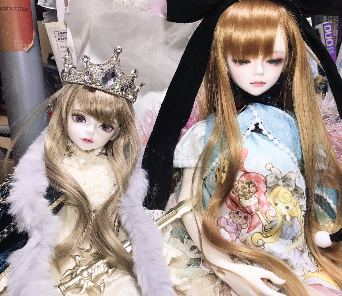 ASA_GUNSO's tweet image. 女王様とアリスちゃんの大小raspberryちゃんふつくしい✨✨
でも大きいraspberryちゃんのお鼻のメイクが少し剥げてしまった🥲
#luts #raspberry