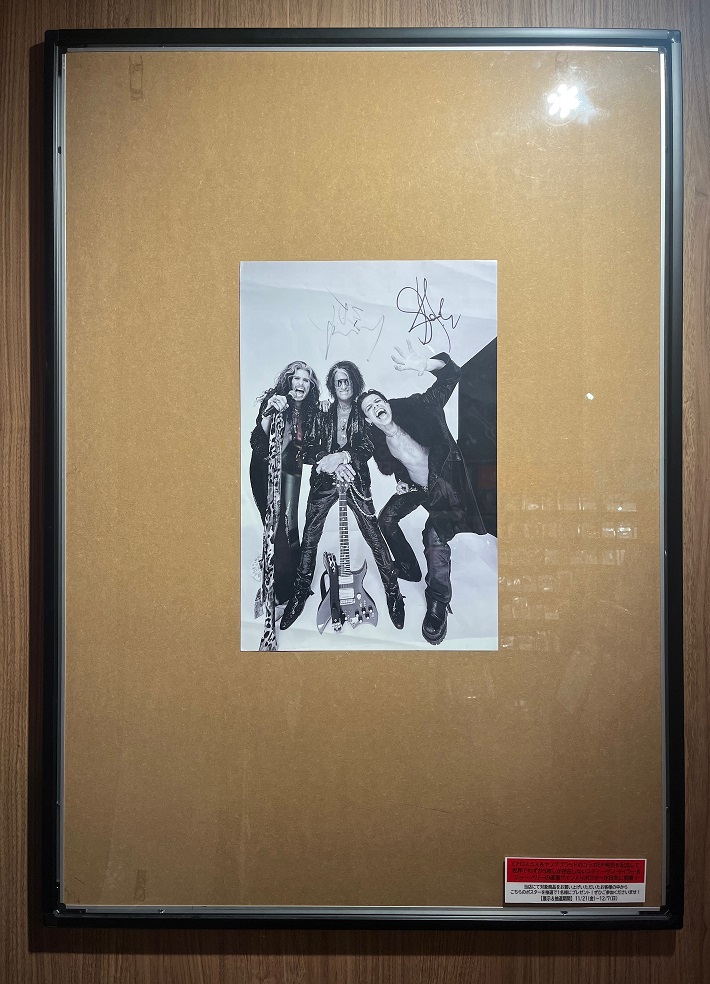 エアロスミス 直筆サイン入りポスター タワーレコード渋谷店』で世界でわずか5枚しか存在しないエアロスミス