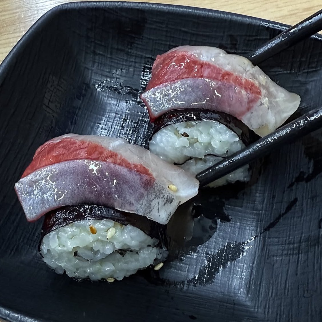 🐟방이동 <우주횟집> 여기도 추가용.

>>방어소금김밥<<이 너무 궁금함.

사진 출처 : @ biteofyommy