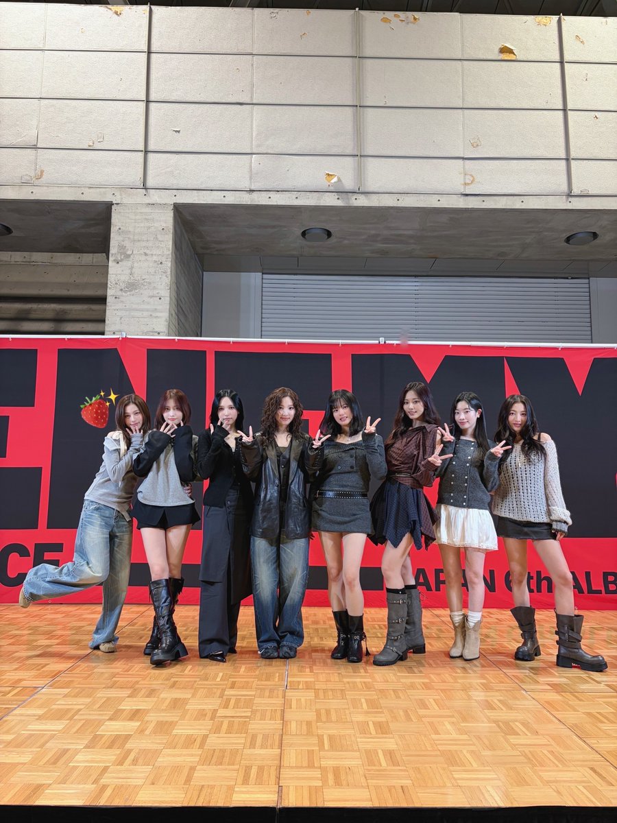 東京でのTWICE JAPAN 6th ALBUM #ENEMY リリースイベントに来て