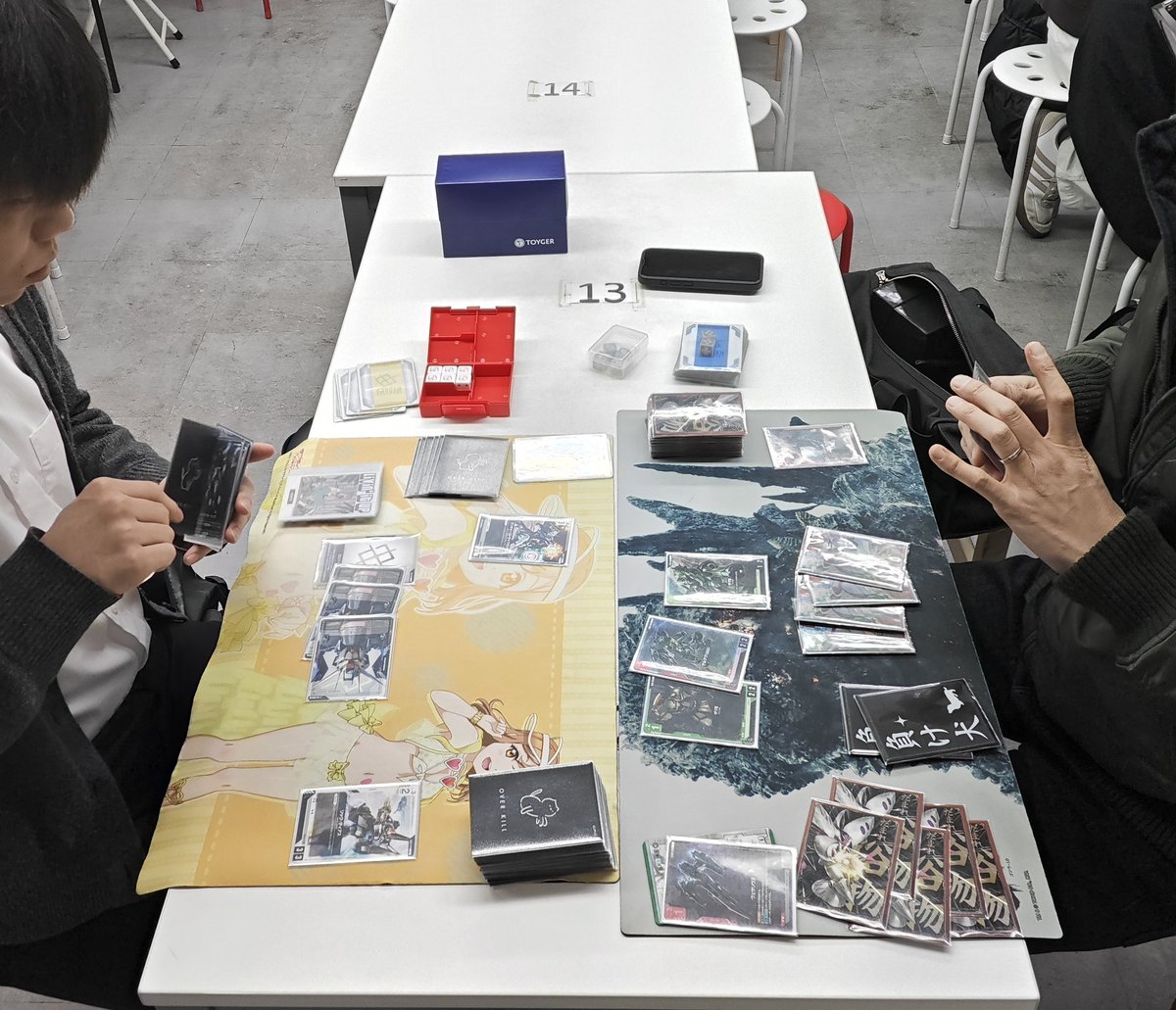 ガンダムカードゲーム 本日開催 「ショップ大会」 参加者2名で、 優勝