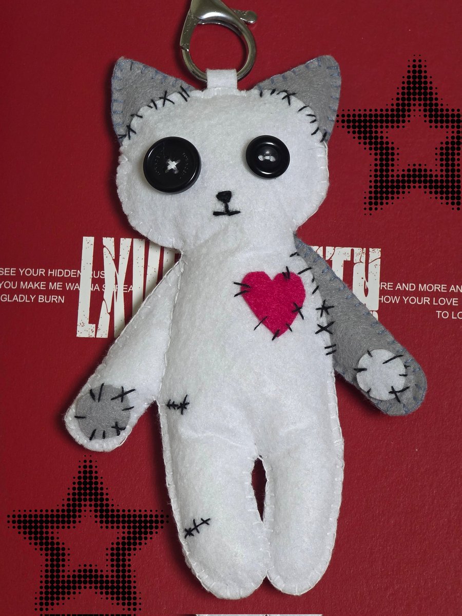 pulld3x's tweet image. 드디어 !
무드필름 고양이를 펠트로 만들어보았습니다..🦷💖😻