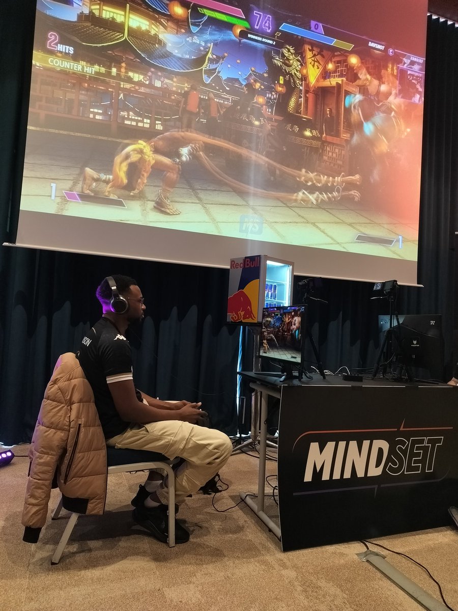 Premier match qui devrait passer directement en stream 😭 après le 🗣️<a href="/MistahCrimson/">AEG Mister Crimson</a>🔥🛡️ , ici twitch.tv/mistahcrimson?…