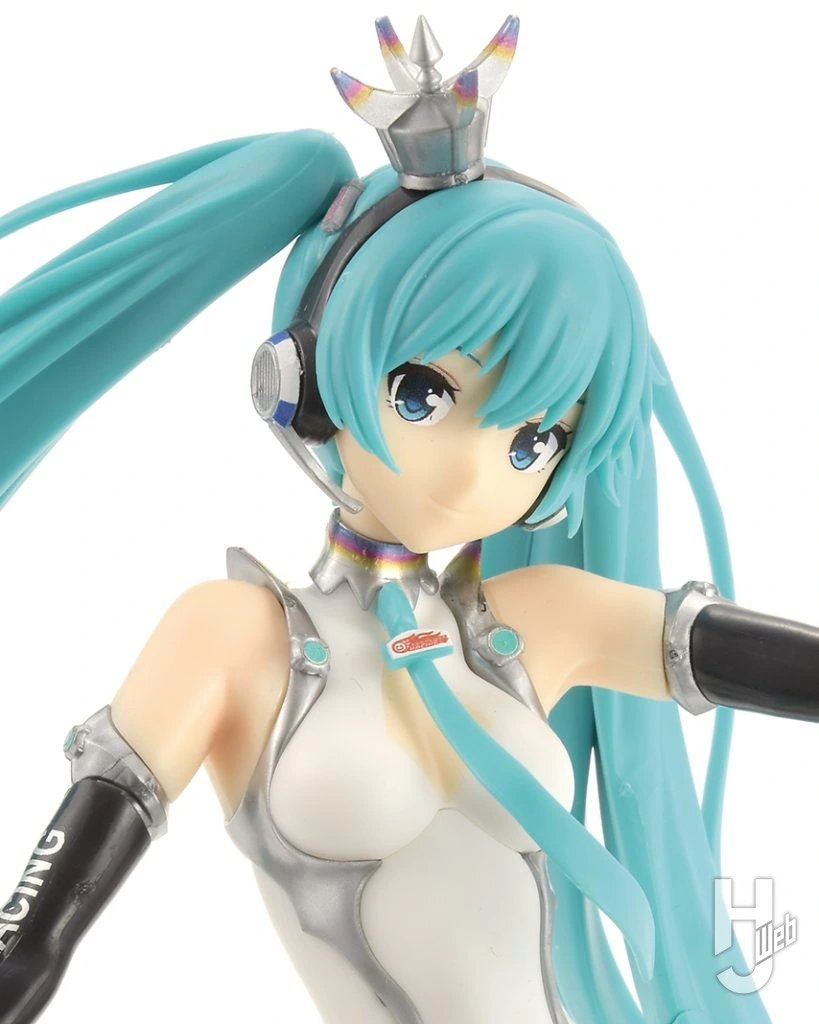 Hobby Japan has new photos of Good Smile's first kit in their