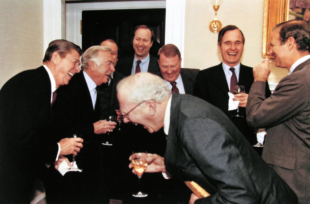 הוא אמר לנשיא שהוא רוצה חנינה כי אכפת לו מהמדינה והוא רוצה לפעול לאחדות בעם