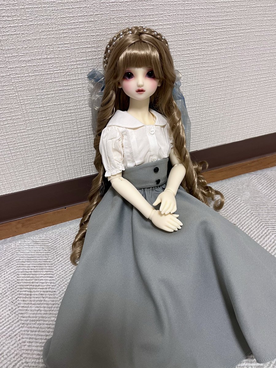 Hiwiro_Mashiro's tweet image. 今日のご縁その②③

MurmurCocoさま（@ MurmurCoco）のウィッグと風花堂さま（@ yuhri_kazahana ）のスカート ！
ウィッグは縦ロールが本当に綺麗だし、スカートは人間サイズで私が欲しい
桜花の方向性はまだふわふわだけど、お嬢さんスタイル似合ってていいな🌸
#ドルパ54 
#murmurcoco
#風花堂