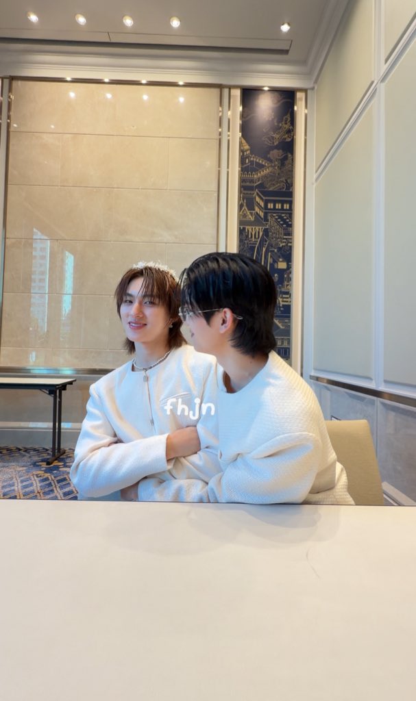 juneoncnine's tweet photo. เนอะ โทมัสก้อง https://t.co/4bQ65dRAzi