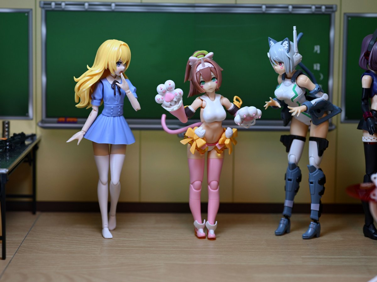 🚨 KAWAII ALERT!!! 🚨
Asra Mofu Sakura Cat has entered the room.
Tactical class will now be replaced with
“Emergency Cute Response Training.”
No one passed. 🐾🌸
#メガミデバイス #アスラ #プニモフ #ガルプラ