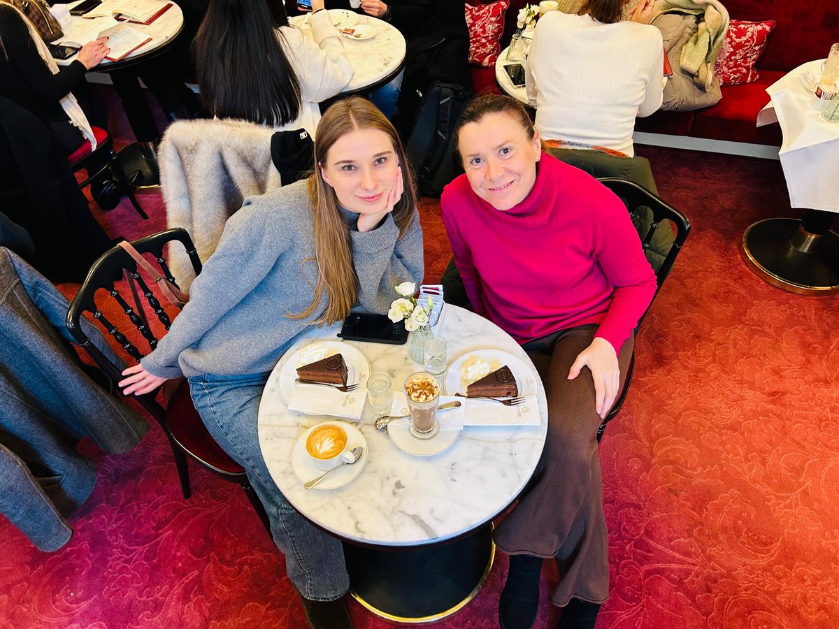 MaríaAmparoTORTOSA-GARRIGOS (@maamparotortosa) on Twitter photo 