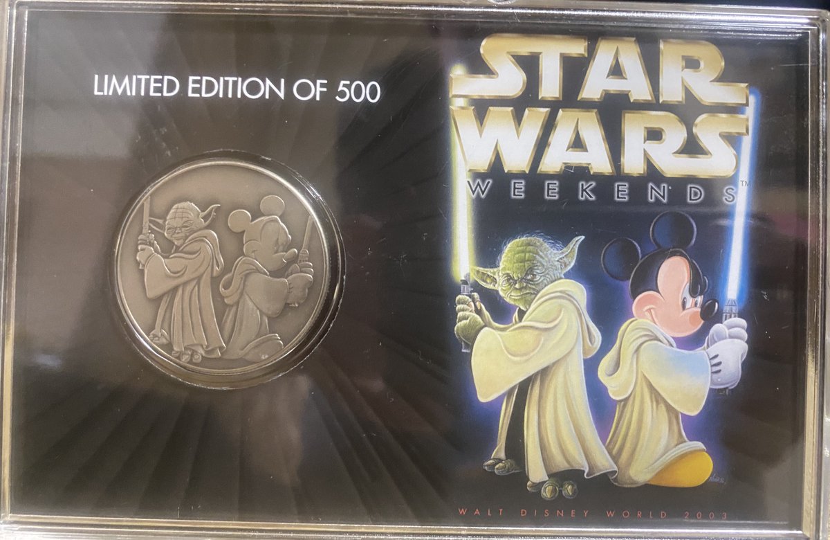 最近買った物⑤
STAR WARS WEEKENDSの記念メダル
先生とミッキーの組み合わせ素晴らしい