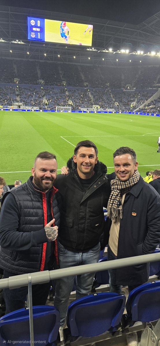 cm_nufc's tweet image. +3 ⚫️⚪️🍻