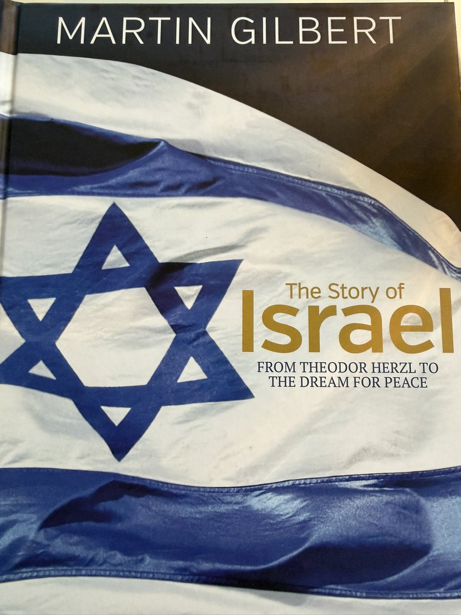 🕯️ Advent ist natürlich im jüdischen Kalender unbekannt. Heute daher Advent etwas anders: Ein wunderschönes kleines Geschenk heute, aus dem ich ein paar Auszüge teile. Vielleicht auch eine Geschenkidee? 
Martin Gilbert‘s „The Story Of Israel“ von 2008. Unerreicht in Kompaktheit,