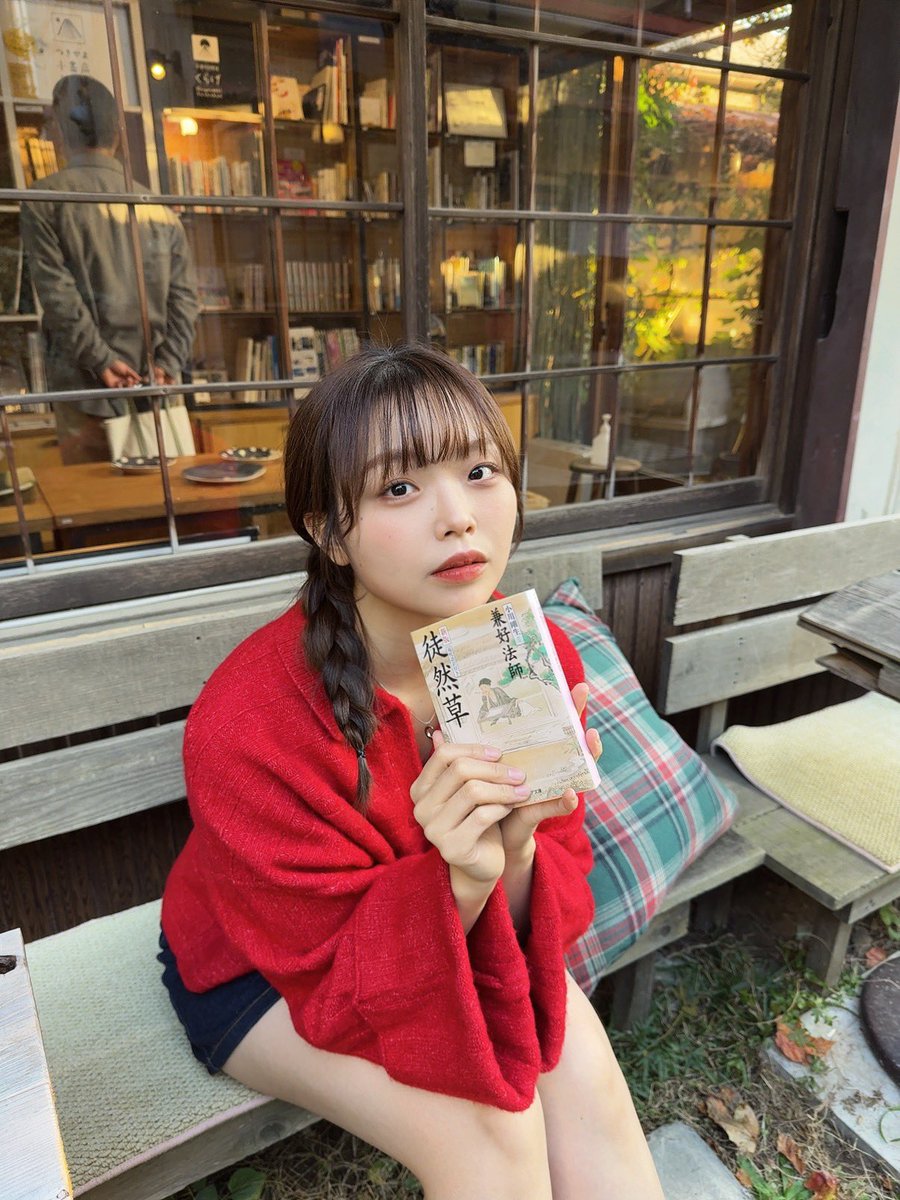 _otsukimichan's tweet photo. #徒然なるままに 
#SNS審査 ②

《文学女子コーデ》

大磯にあるブックカフェ（茶屋町カフェ）に行ってきました📚

いいねとリポストの数で結果に繋がるので協力お願いします‼️

#拡散希望 
#いいね 
#リポスト https://t.co/8Yn27bHhPU