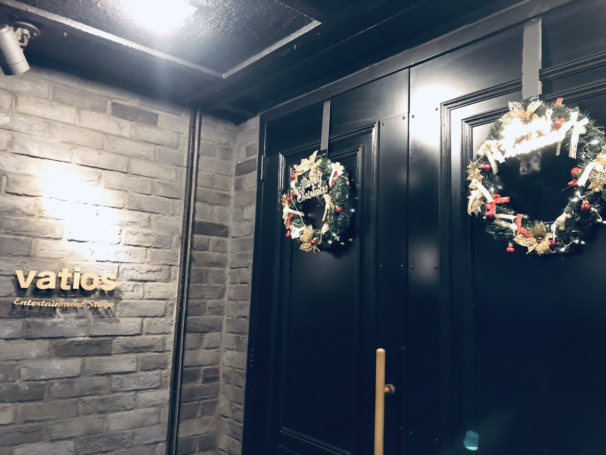 sunapisunapi's tweet image. 着いた開場15分前順調🛎️