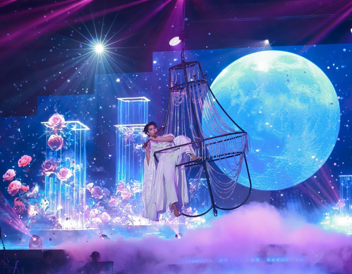 _itisniigdha's tweet image. Him doing this so gracefully.. 

#ThisIsFortasticFieldFest
#FortasticFieldFest
#FortFTS #ComeFortZon