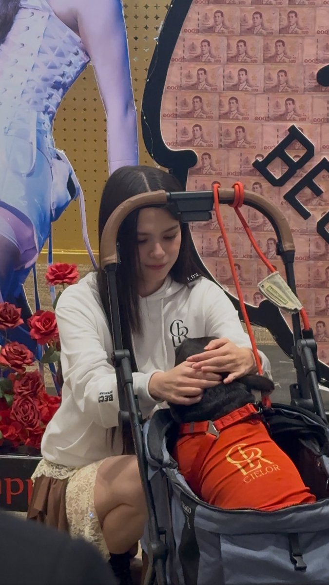 sky_n_freen's tweet image. The Cutest Baby 

BECKY BIRTHDAY CONCERT
#BNewEraBirthdayConcert