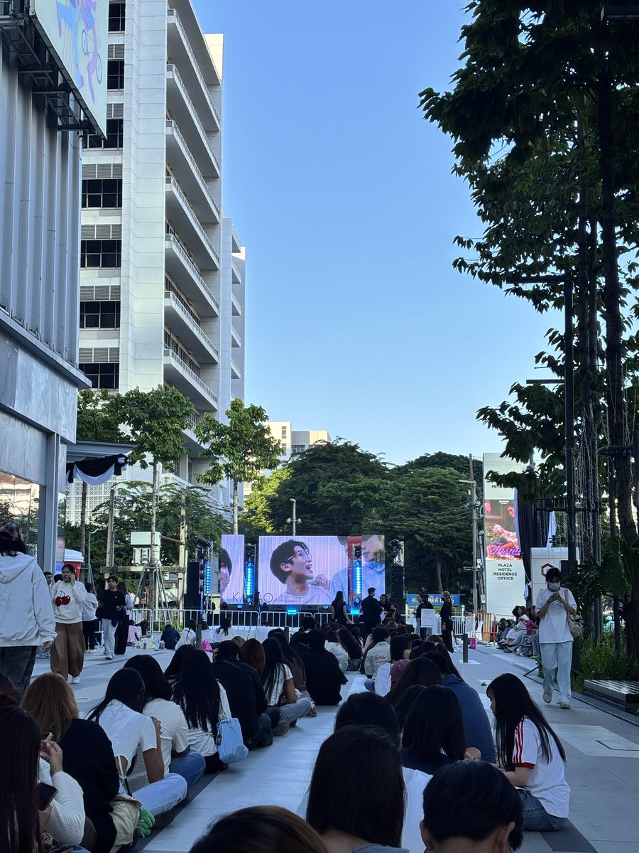 toom_kanokporn's tweet image. บรรยากาศคึกคักมากกกก🩵☺️🥰#onetraineePreDebut #onetraineeNextchapterLoading #onetrainee