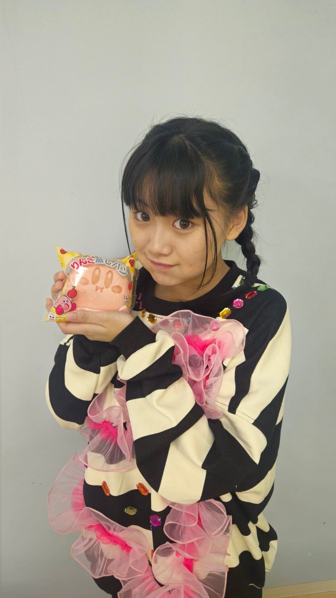 まずの
本日は、ありがとうございました💚
めっちゃ、盛り上げてもらって
嬉しかったです🍀😌🍀

#大阪アイドルパレード
#GLUES
#ありがとうございました
#カービィ