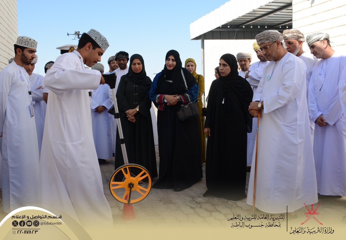 EduGovSbt's tweet photo. تضمن الافتتاح استعراض عدد من المشاريع الطلابية  في الجغرافيا والتقنيات  الحديثة... بمشاركة الهيئة الوطنية  للمساحة والمعلومات الجيومكانية والمديرية  العامة للإسكان  والتخطيط  العمراني بالمصنعة  كما تم تكريم أعضاء  فريق  التقنيات  الجغرافية  والمشاركين..
يتبع.... https://t.co/bLbeW20eAh
