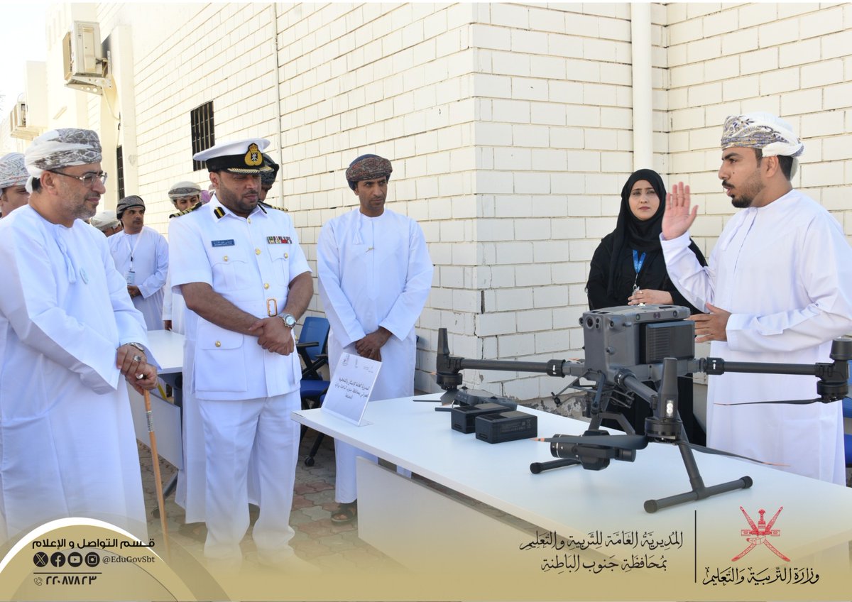 EduGovSbt's tweet photo. تضمن الافتتاح استعراض عدد من المشاريع الطلابية  في الجغرافيا والتقنيات  الحديثة... بمشاركة الهيئة الوطنية  للمساحة والمعلومات الجيومكانية والمديرية  العامة للإسكان  والتخطيط  العمراني بالمصنعة  كما تم تكريم أعضاء  فريق  التقنيات  الجغرافية  والمشاركين..
يتبع.... https://t.co/bLbeW20eAh