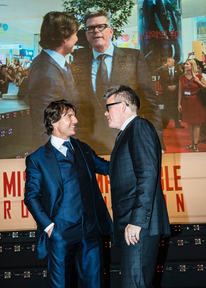 tcarchive0220's tweet image. the look in their eyes as they gaze at each other