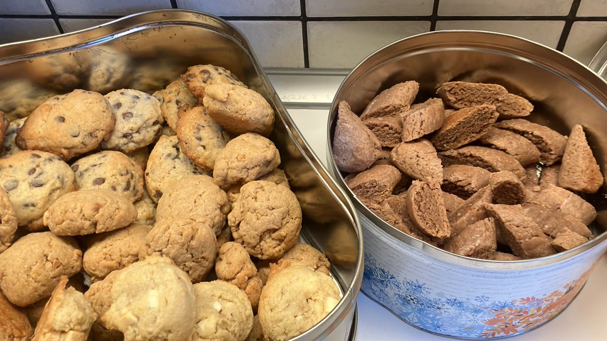 Kekfe <a href="/LieLoBo/">Lieselotte 🖤🕊️🖤</a> ? 
#cookiemonsta