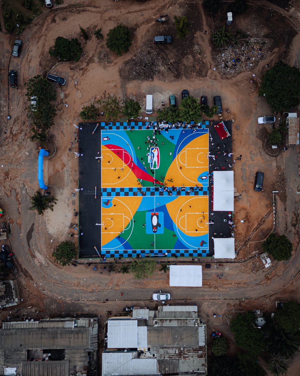 theBAL's tweet image. 🏀✨ A special day in Yopougon! 🇨🇮
Wave Côte d’Ivoire GM Katier Bamba and BAL Head of League Operations Ruben Boumtje-Boumtje unveiled the newly renovated 4 Paniers court.

The day wrapped with a clinic for 50 kids (U16) and a U-23 3-on-3 tournament.